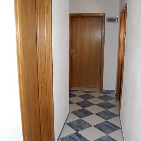 Apartmán With Sea View In Rogoznicko - 65 Sqm With Balcony Zečevo