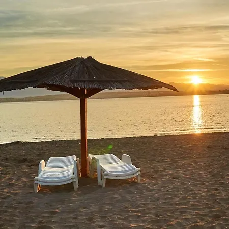 With Sea View In Rogoznicko - 65 Sqm With Balcony Apartmán *