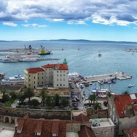 With Sea View In Rogoznicko - 65 Sqm With Balcony Apartmán Zečevo